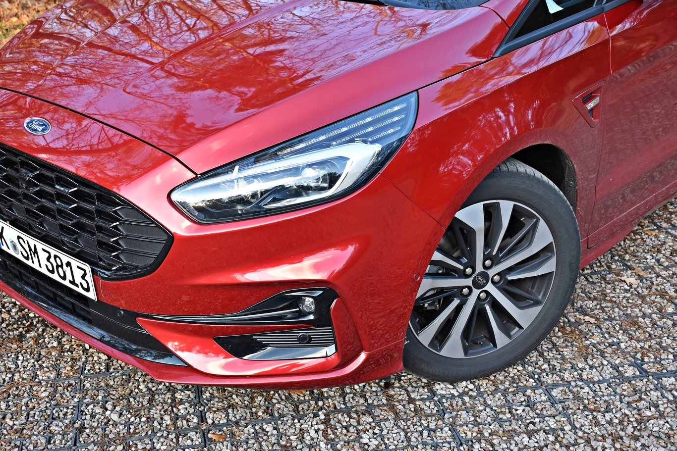 Ford S-Max ST-Line Hybrid