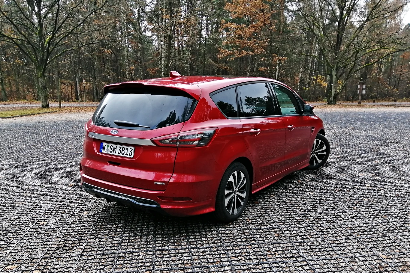 Ford S-Max ST-Line Hybrid