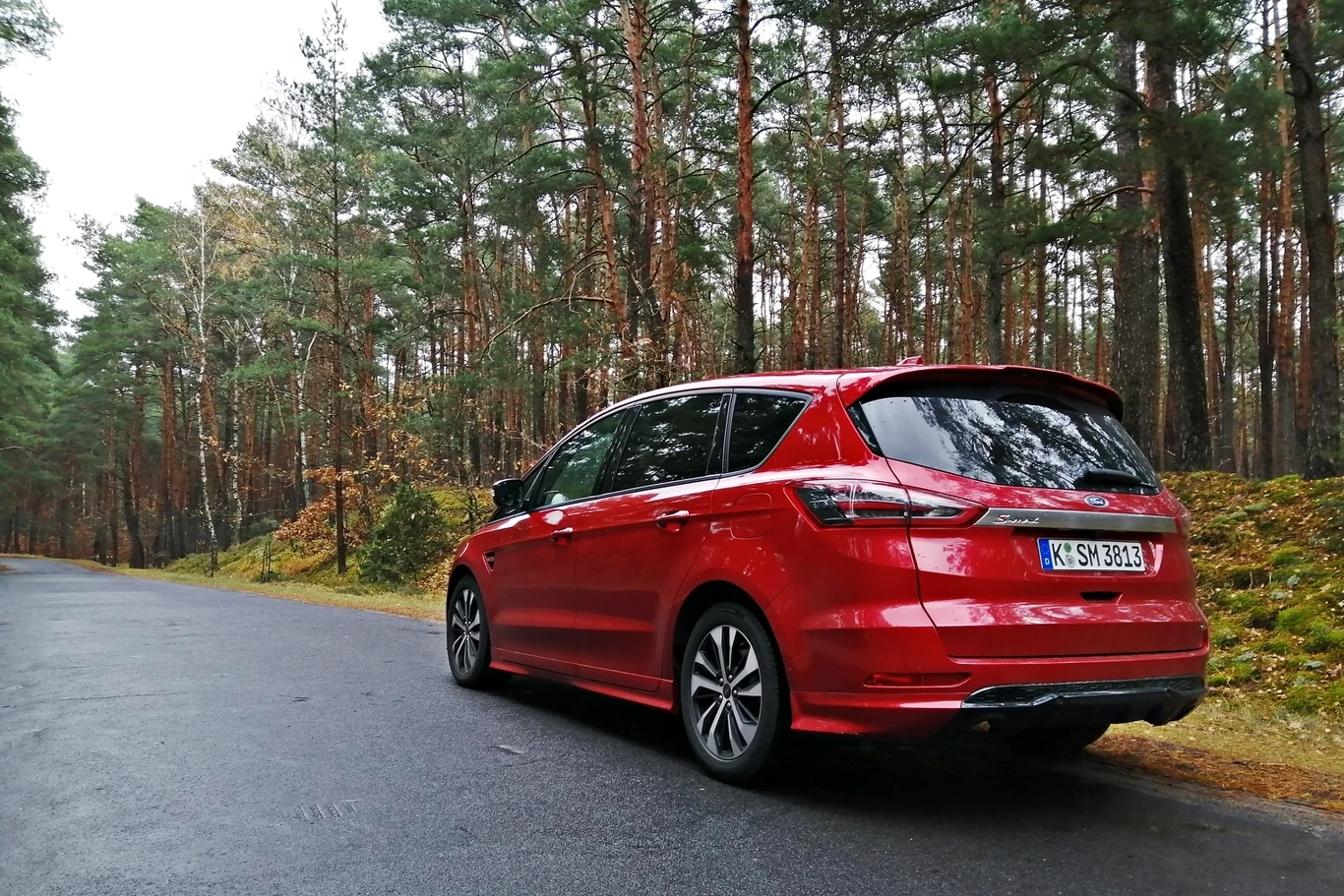 Ford S-Max ST-Line Hybrid