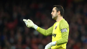 Łukasz Fabiański obronił rzut karny, ale nie uratował "Młotów"