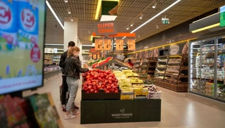 Promocje 2+1 w Biedronce. 