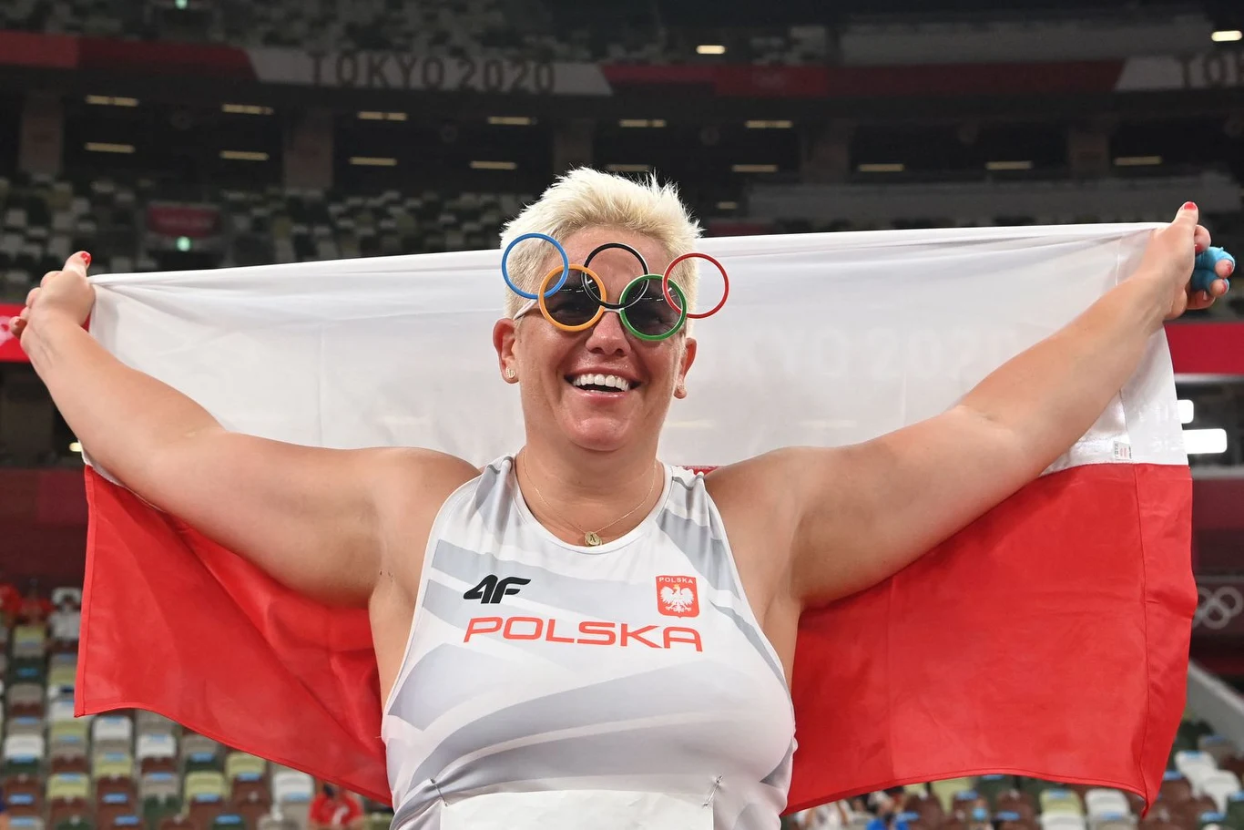 Uradowana Anita Włodarczyk