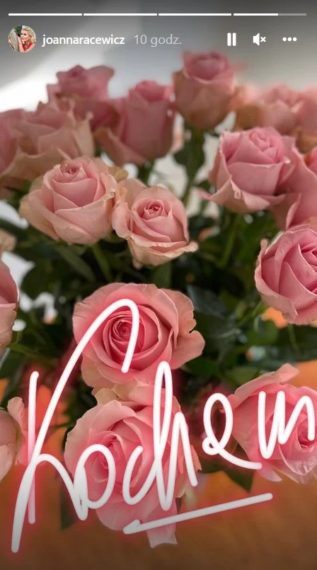 Joanna Racewicz pochwaliła się na Instagramie bukietem róż