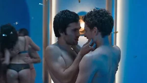 Scena z hiszpańskiego serialu "Im więcej, tym przyjemniej" 