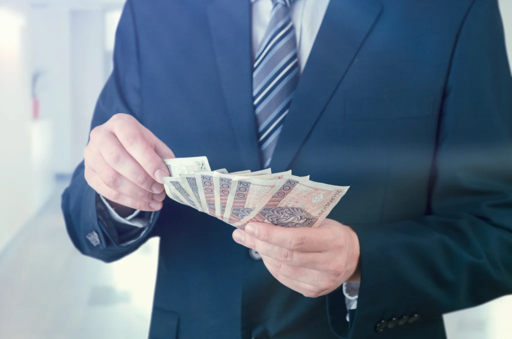 Pandemia wiele zmieniła w sposobach motywowania i wynagradzania pracowników. Zdj. ilustracyjne