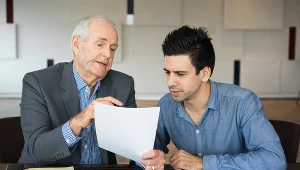 W zimie pracodawcy mają szereg nowych obowiązków. Działy kadr muszą o nich pamiętać. Zdj. ilustracyjne