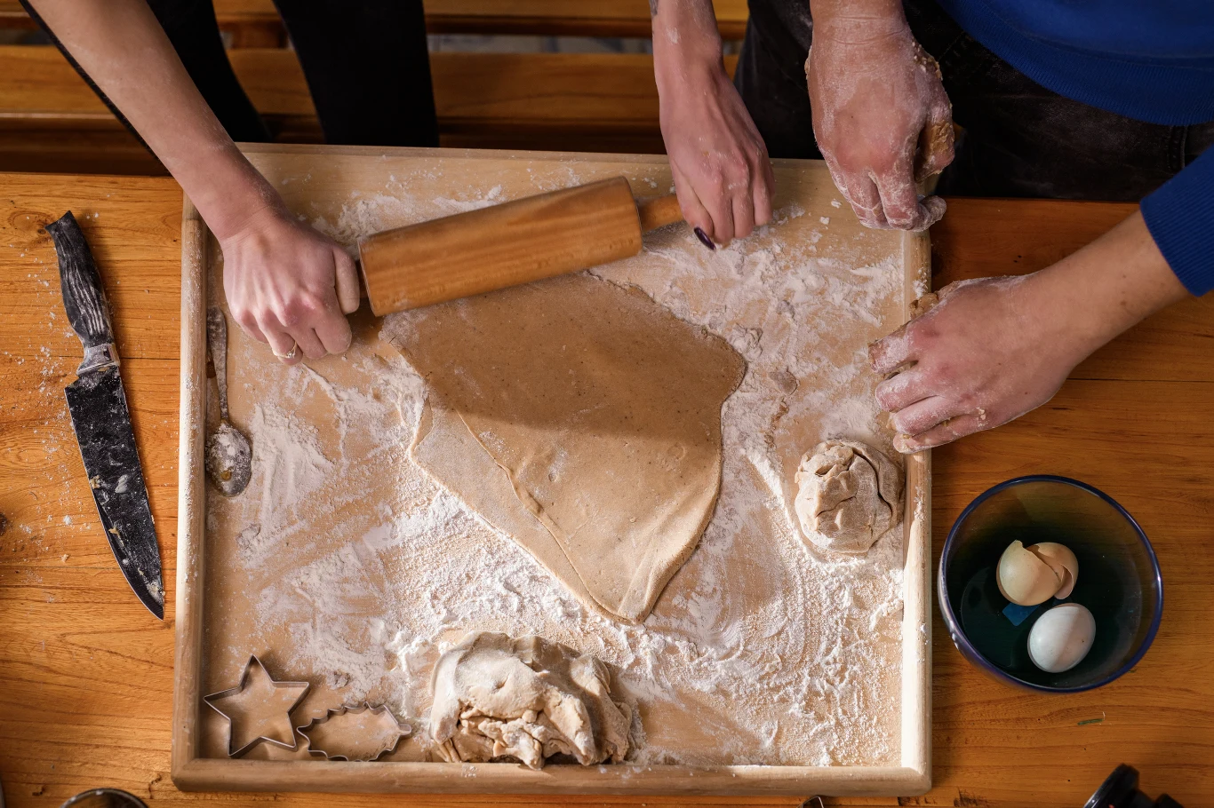 Asia i Kamil wspólnie przygotowują między innymi pierniki.
"Rolnik szuka żony": Święta Bożego Narodzenia 2021 Asia i Kamil wspólnie przygotowują między innymi pierniki.
"Rolnik szuka żony": Święta Bożego Narodzenia 2021