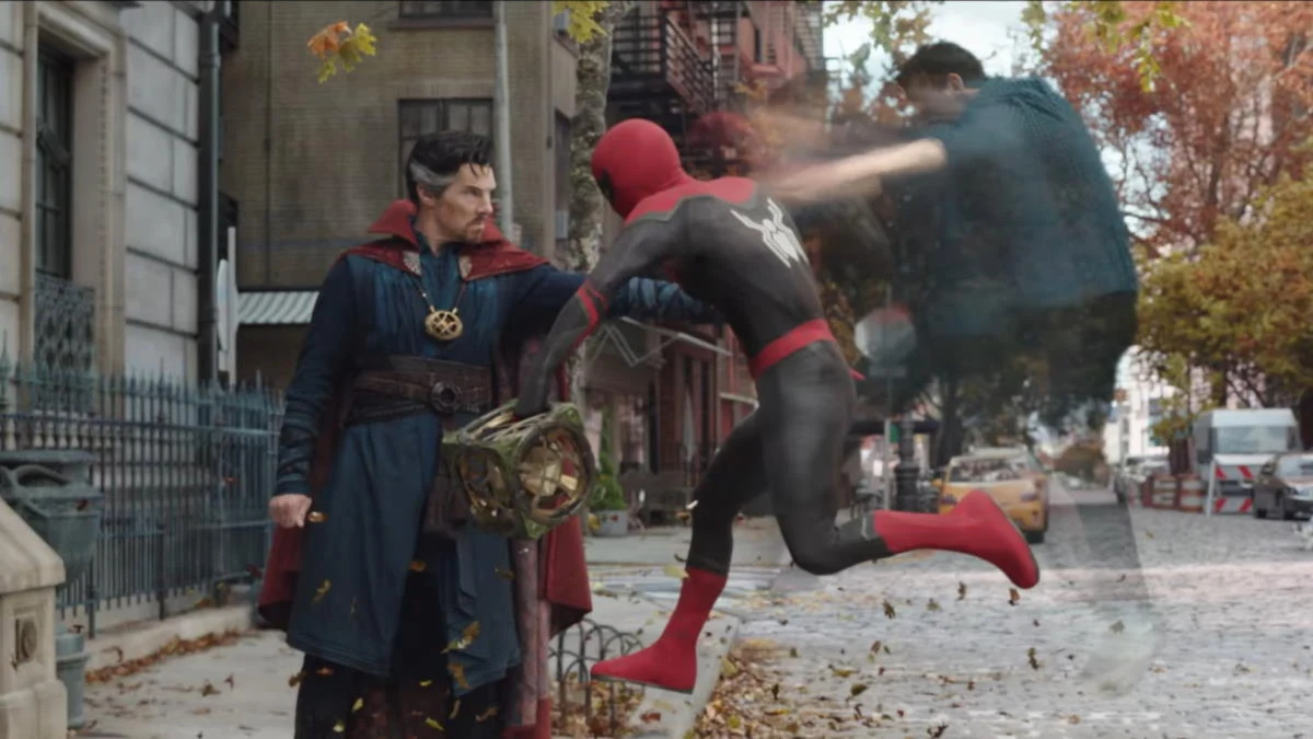 Benedict Cumberbatch i Tom Holland w scenie z filmu "Spider-Man: Bez drogi do domu" Benedict Cumberbatch i Tom Holland w scenie z filmu "Spider-Man: Bez drogi do domu"