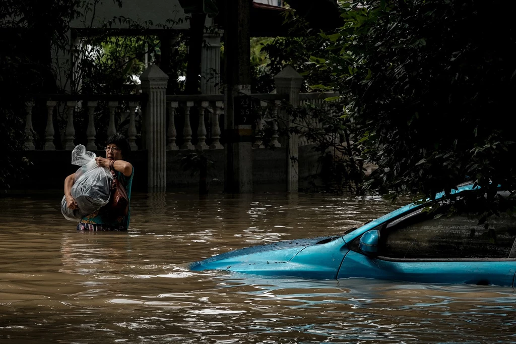 Miasta i wsie w Malezji znalazły się częściowo pod wodą
