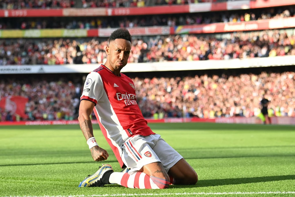 Pierre-Emerick Aubameyang zmienia klub z Arsenalu na Barcelonę Pierre-Emerick Aubameyang zmienia klub z Arsenalu na Barcelonę