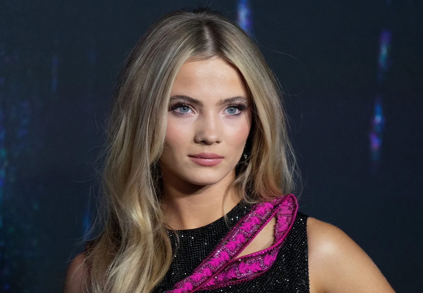 Freya Allan na premierze Wiedźmina Freya Allan na premierze Wiedźmina