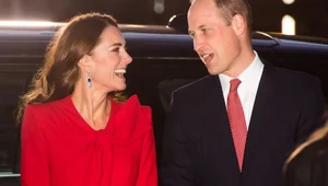Tak księżna Kate jeszcze nigdy nie patrzyła na Williama! Gorąco! 