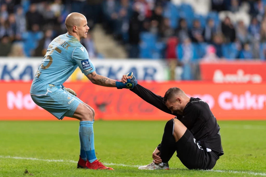 Bramkarz Lecha Poznań Filip Bednarek w meczu z Górnikiem Zabrze Bramkarz Lecha Poznań Filip Bednarek w meczu z Górnikiem Zabrze