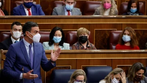 Premier Pedro Sanchez przemawia w hiszpańskim parlamencie