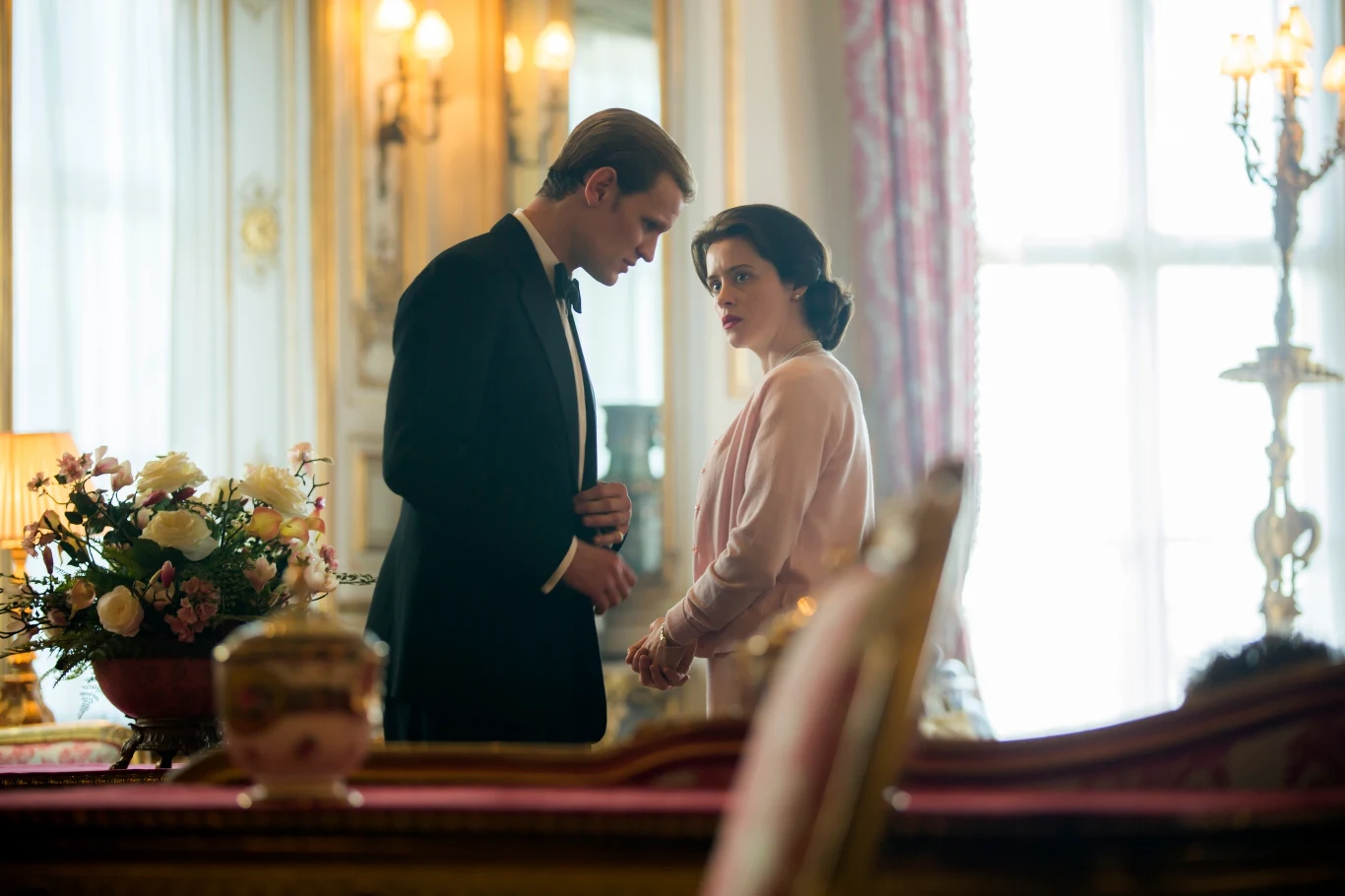 Claire Foy na planie serialu "The Crown"
