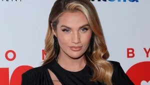 Kim jest Karolina Gilon, która będzie jedną z prowadzących Sylwestrowej Mocy Przebojów 2021?