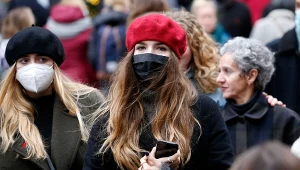 Francja spodziewa się 100 tys. zakażeń koronawirusem dziennie 