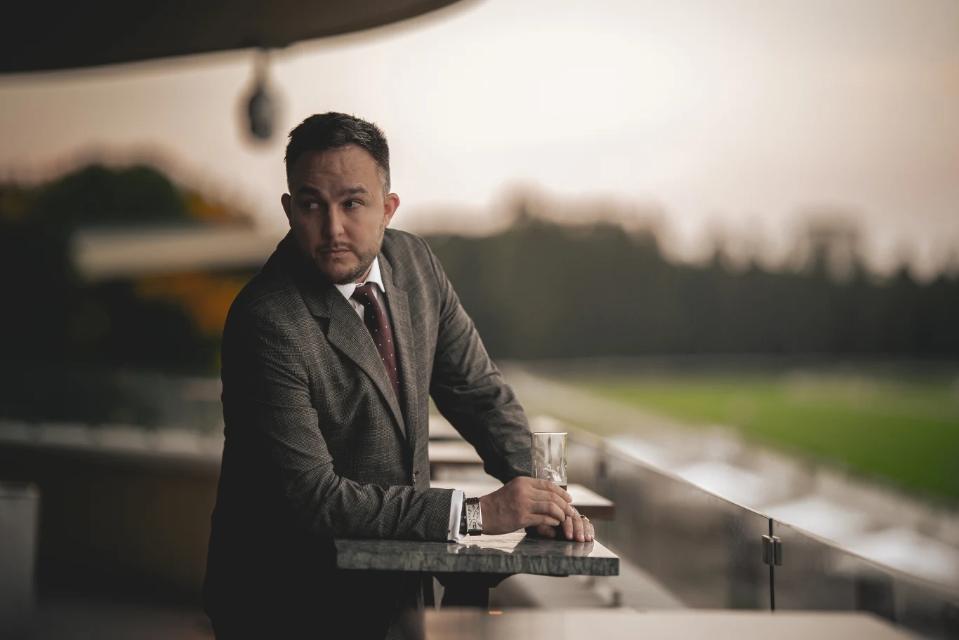 Ten Typ Mes na swojej najnowszej płycie "Hello Baby" opowiada o blaskach i cieniach bycia rodzicem Ten Typ Mes na swojej najnowszej płycie "Hello Baby" opowiada o blaskach i cieniach bycia rodzicem