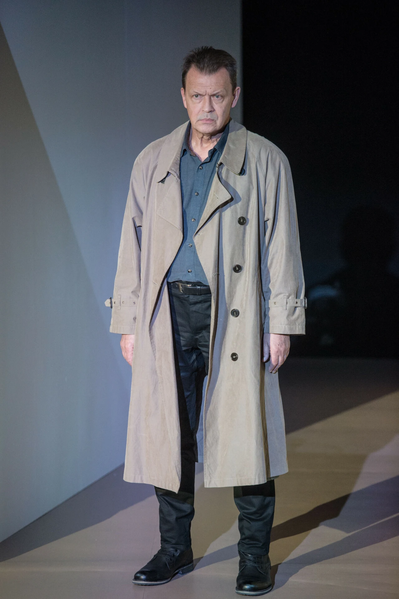 Jan Frycz w spektaklu "Jak być kochaną" w Teatrze Narodowym