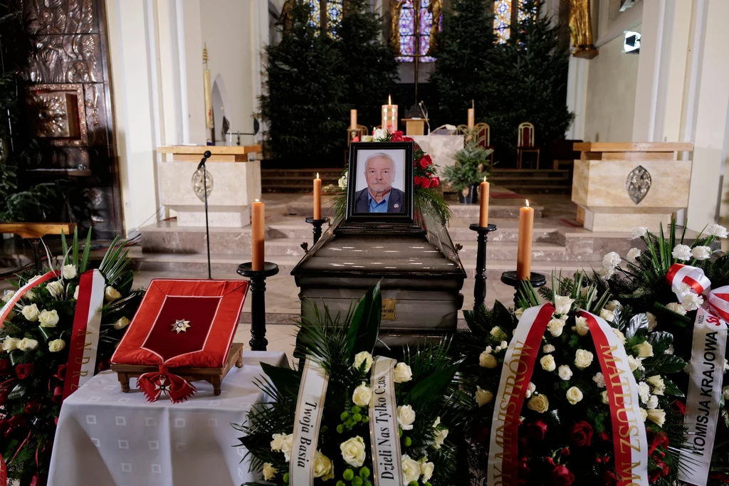 Pogrzeb Andrzeja Rozpłochowskiego Pogrzeb Andrzeja Rozpłochowskiego
