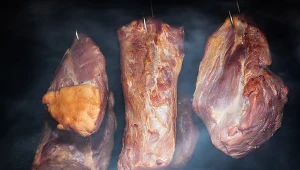 Najzdrowsze będą produkty wędzone metodą naturalną na drewnie dębowym lub z drzew owocowych 