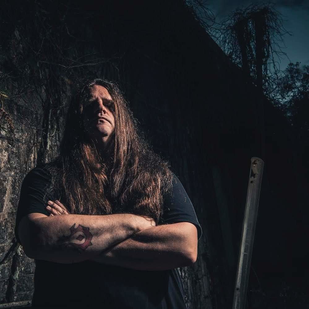 George "Corpsegrinder" Fisher przygotował pierwszy solowy album