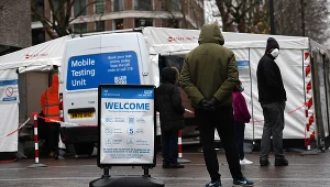 We Francji trzeci dzień z rzędu odnotowano najwyższą dobową liczbę nowych zakażeń