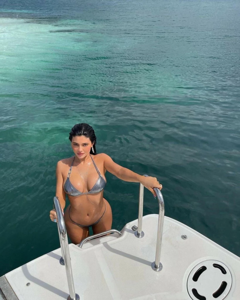 Kylie Jenner długo milczała w mediach społecznościowych
