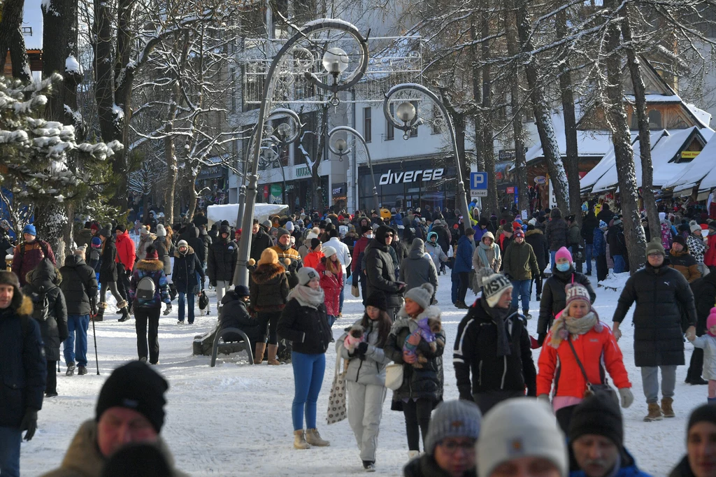 Tegoroczne święta Bożego Narodzenia i powitanie nowego roku mogą mocno uszczuplić portfele turystów, którzy chcą spędzić ten okres na Podhalu