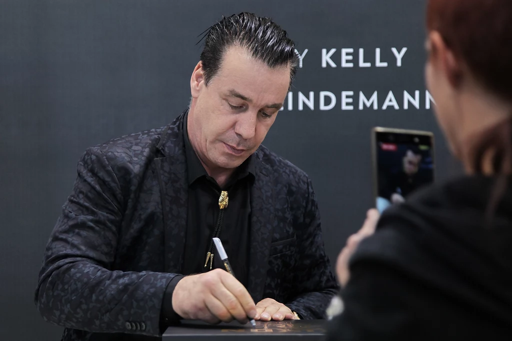 Till Lindemann jest wokalistą grupy Rammstein