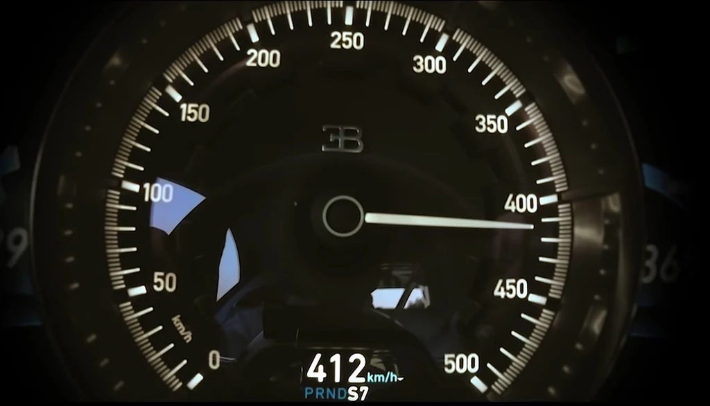 Radim Passer rozpędził swoje Bugatti Chiron do 414 km/h na niemieckiej autostradzie A24 w okolicach Wittenburga