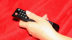 Gospodarstwa domowe będą mogły ubiegać się o 100 zł dopłaty do dekodera telewizyjnego. Zdj. ilustracyjne