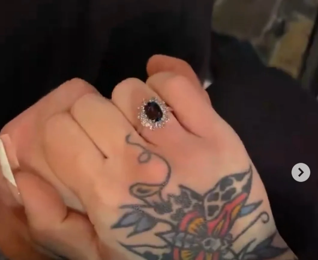 Dziarma zaręczyła się Dziarma zaręczyła się