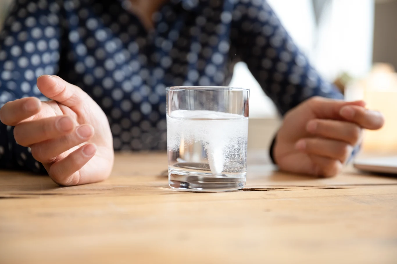 Zapamiętaj - tabletki przeciwbólowe na kaca to nie jest dobre rozwiązanie