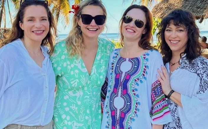 Anna Dereszowska, Małgorzata Socha, Magdalena Różczka, Natalia Kukulska https://www.instagram.com/malgosia_socha/