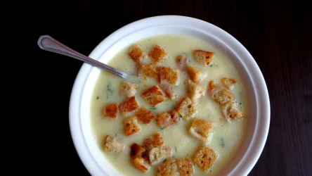 Zupa, która sprawdzi się w czasie przeziębienia. Rozgrzewa i wspiera organizm w walce z infekcją