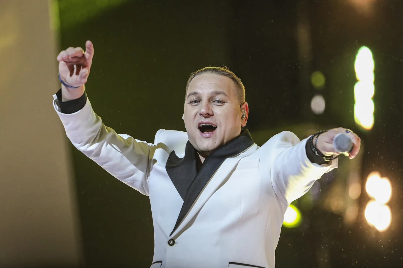 Golec uOrkiestra podczas Sylwestrowej Mocy Przebojów Golec uOrkiestra podczas Sylwestrowej Mocy Przebojów