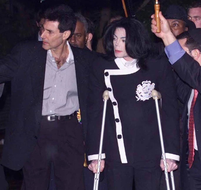 Uri Geller i Michael Jackson w 2001 roku