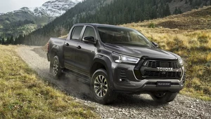 Toyota Hilux GR Sport. Inspirowana Dakarem