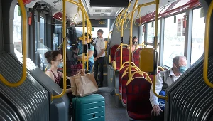 Pasażerowie w komunikacji miejskiej