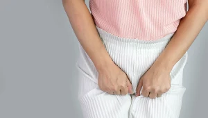 Prawidłowa wydzielina z pochwy jest bezbarwna i bezzapachowa. Upławy mogą być zielone, żółte czy brązowe