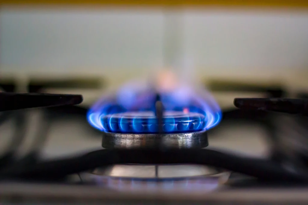 Tradycyjne kuchenki gazowe są wciąż popularnym wyposażeniem gospodarstw domowych