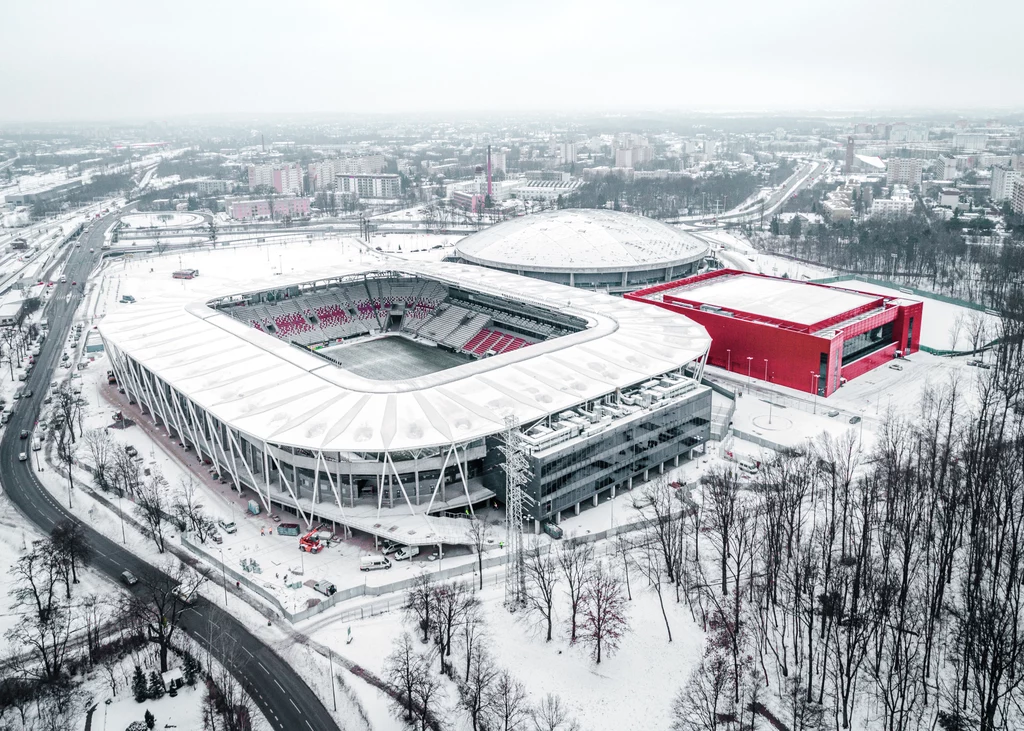 Stadion ŁKS w zimowej scenerii z lotu ptaka Stadion ŁKS w zimowej scenerii z lotu ptaka