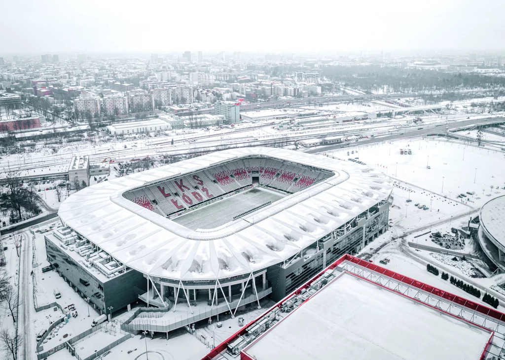 Stadion ŁKS w zimowej scenerii z lotu ptaka Stadion ŁKS w zimowej scenerii z lotu ptaka