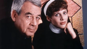 Tracy Nelson i Tom Bosley w serialu "Detektyw w sutannie"