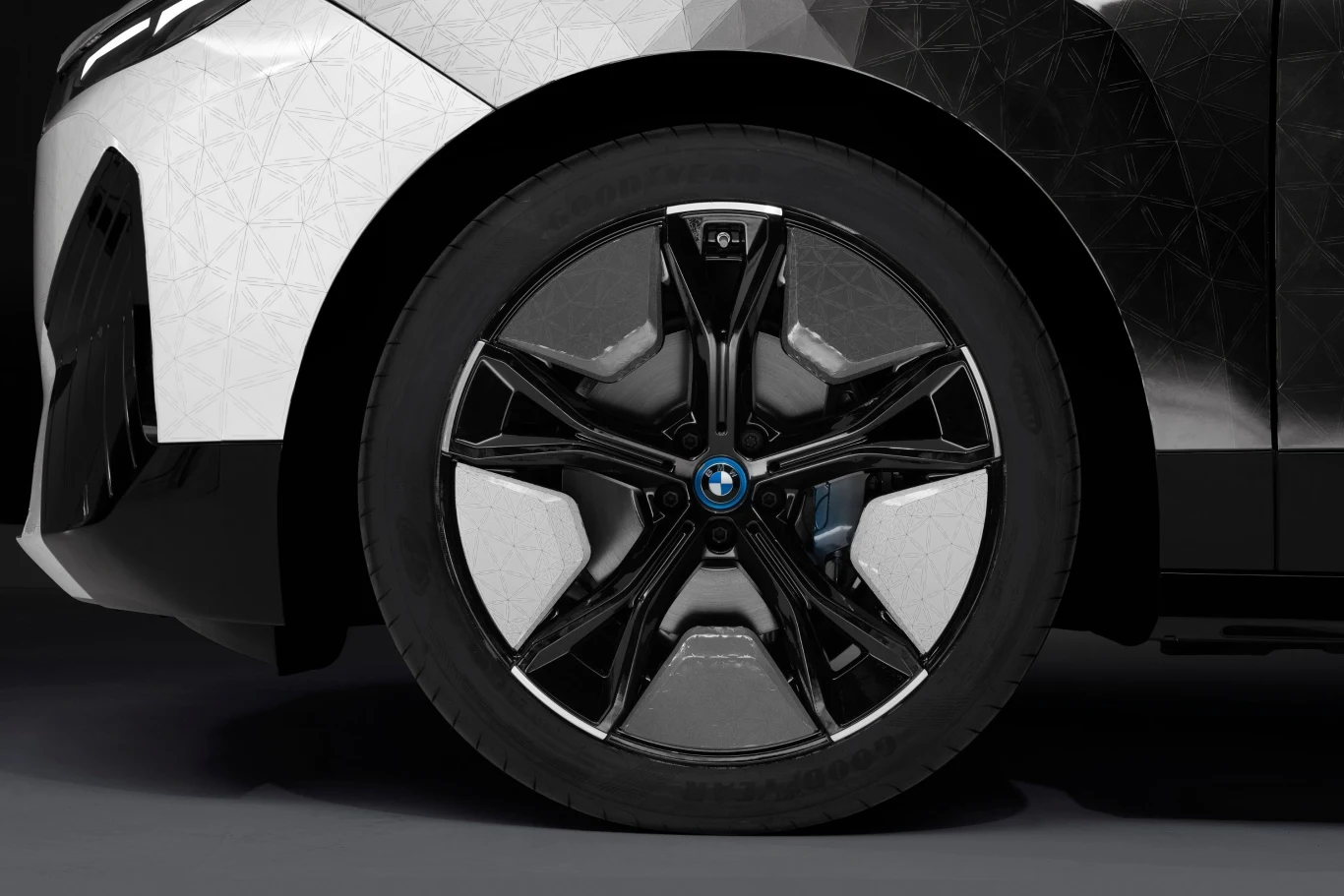 BMW iX Flow