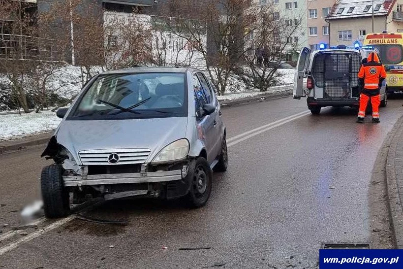 Kierowca tego Mercedesa "legitymował się" wynikiem 2,5 promila