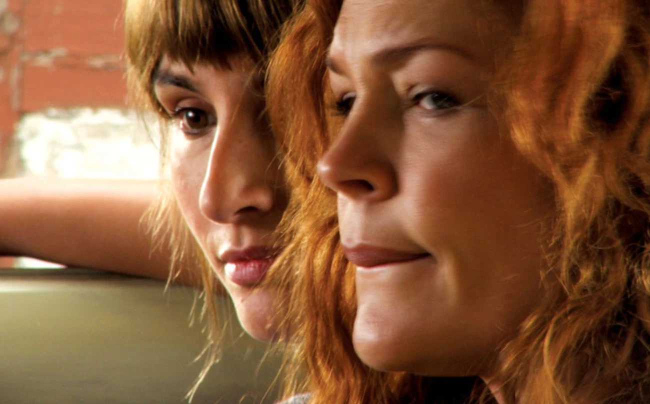 Joanna Brodzik i Beata Kawka w filmie "Jasne, błękitne okna"