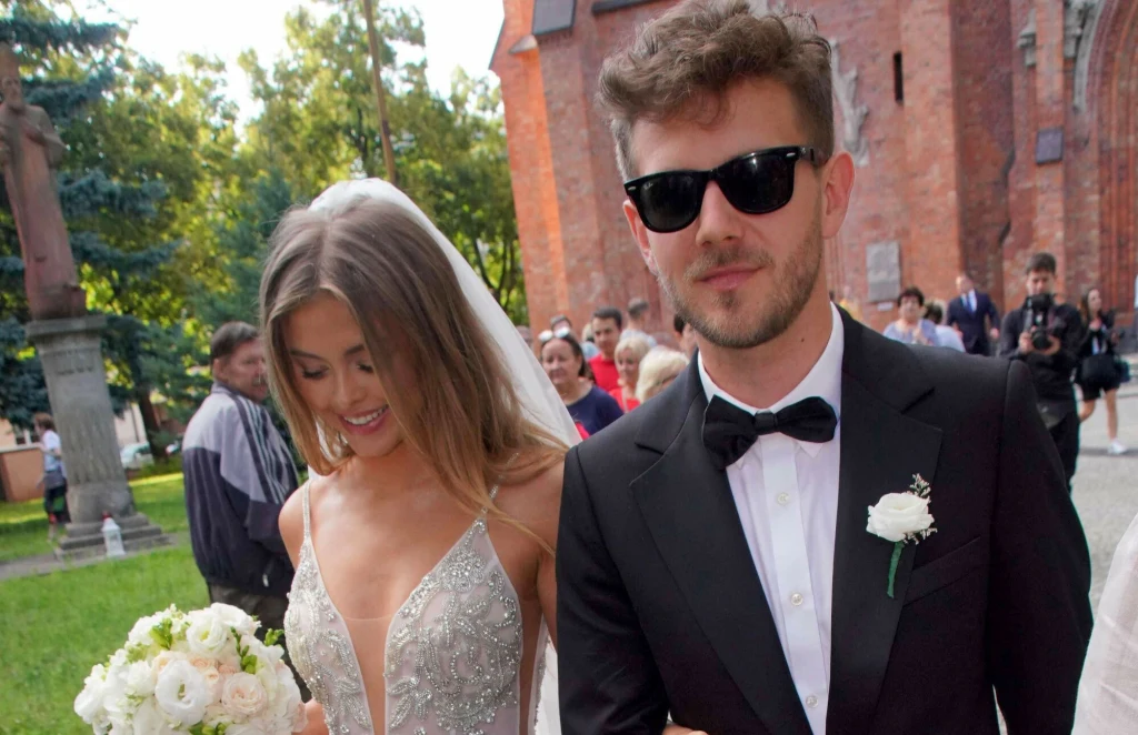 Joanna Opozda i Antek Królikowski w dniu ślubu Joanna Opozda i Antek Królikowski w dniu ślubu