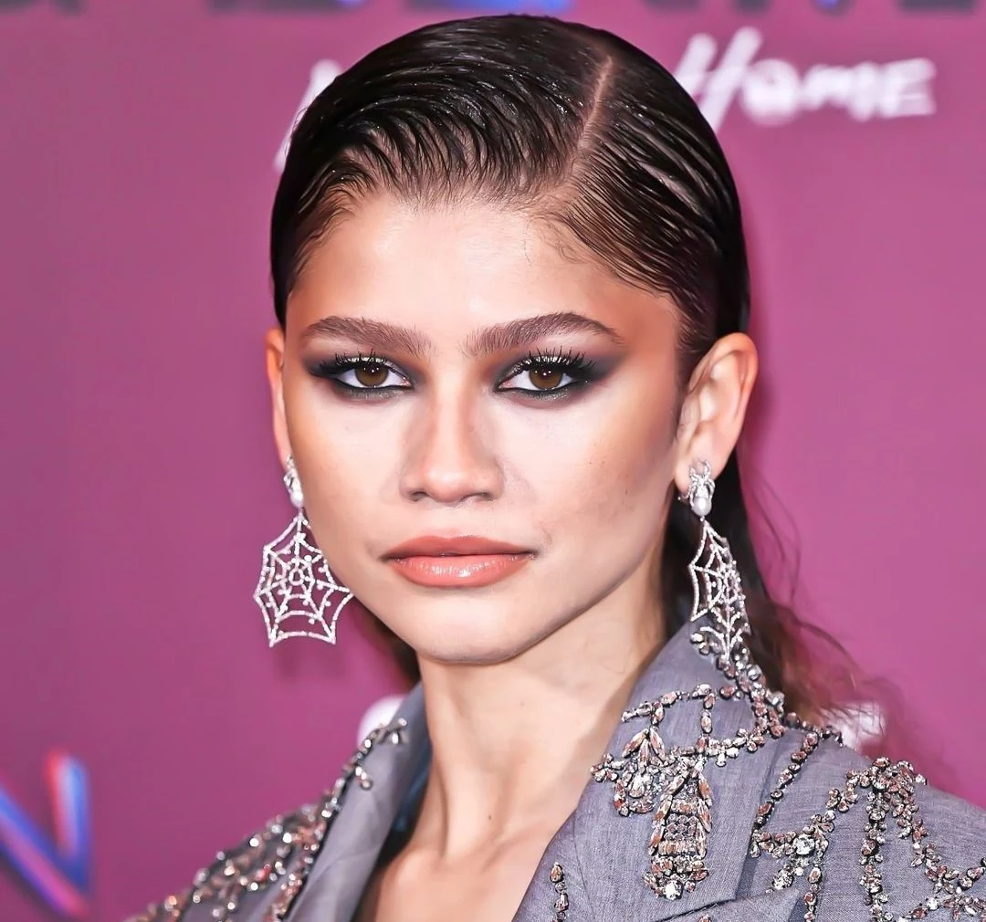 Zendaya ostrzega fanów Zendaya ostrzega fanów